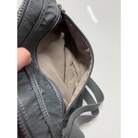 Kipling Silver purse crossbody shoulder bag lightweight purse 12x9x3 clean good - Picture 6 of 6